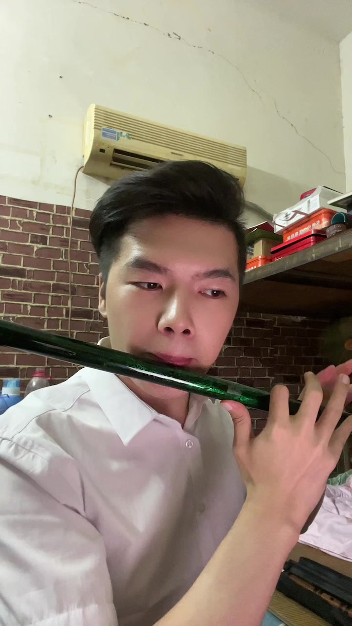 这封面有点自己的想法